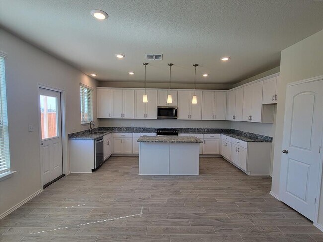 Photo - 2104 Cliffbrake Wy House
