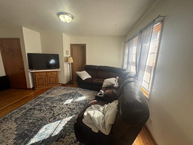 Photo - 1109 W 20th St