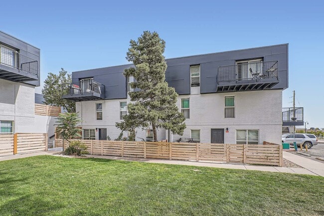 Photo - Heights on Huron