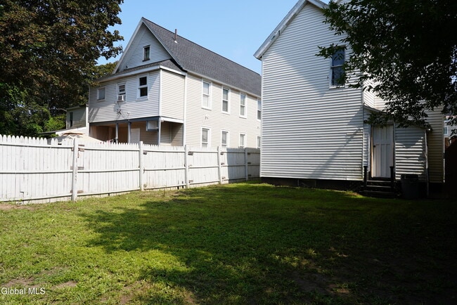 Photo - 21 Grove Pl