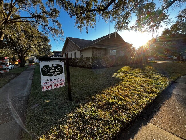 Building Photo - 3/2 in Winter Park, FL