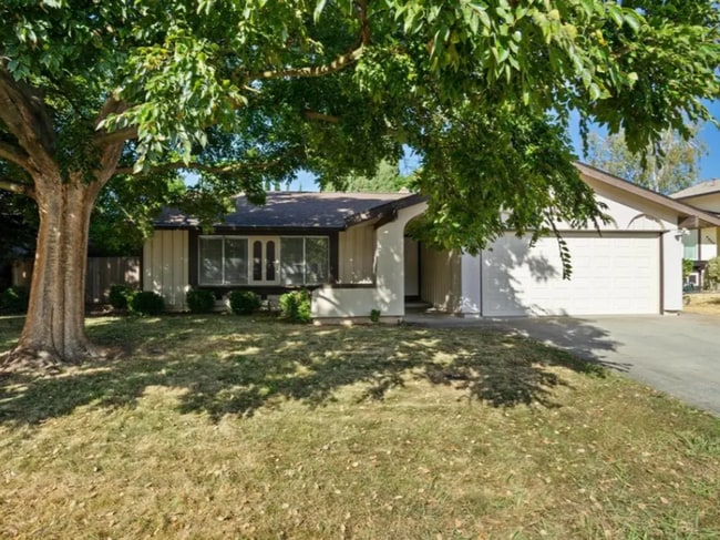 Building Photo - ADORABLE Rosemont 4/2!!! PLEASE READ ENTI... Rental