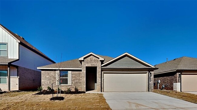 Building Photo - 2733 Dennis Dr
