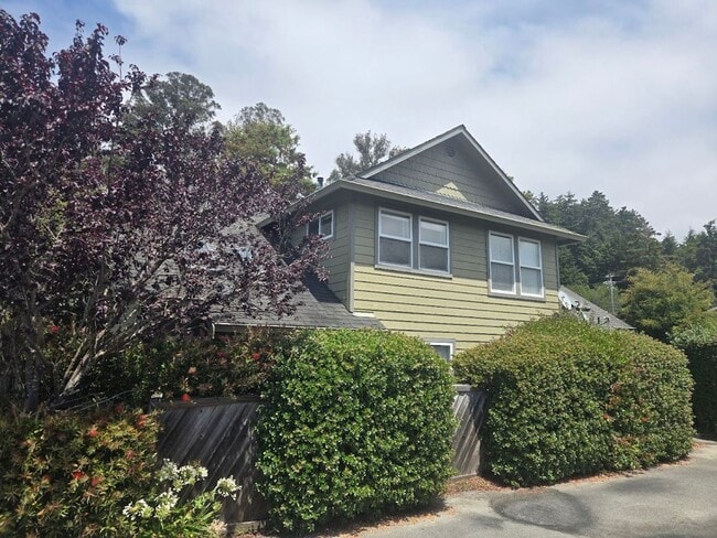 Photo - 830 Crescent Way Apartment Unit 830 Crescent #C [PRM: Andrew]