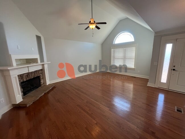 Photo - 7302 Klingler Ln