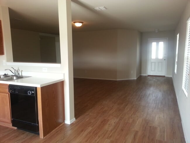 10565 Flagstaff Run