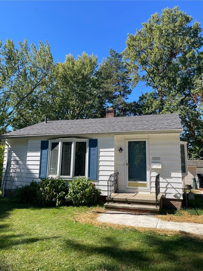 Building Photo - 2850 Northglen Dr