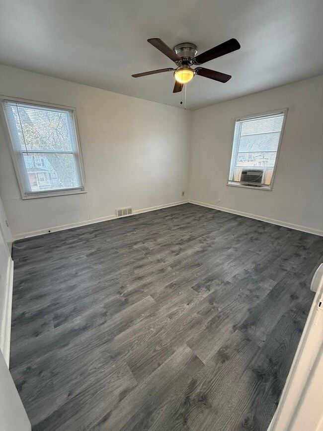 Photo - 9523-9525 Charlotte St Unidad 9523 Charlotte St