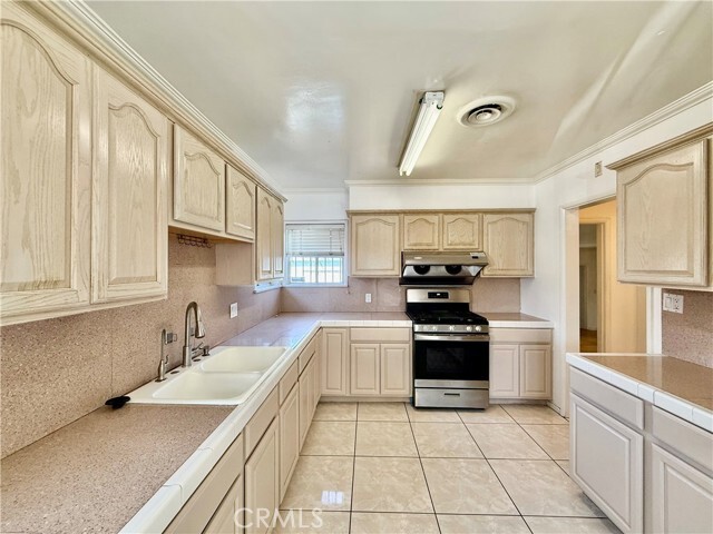 Photo - 1712 Walnut St