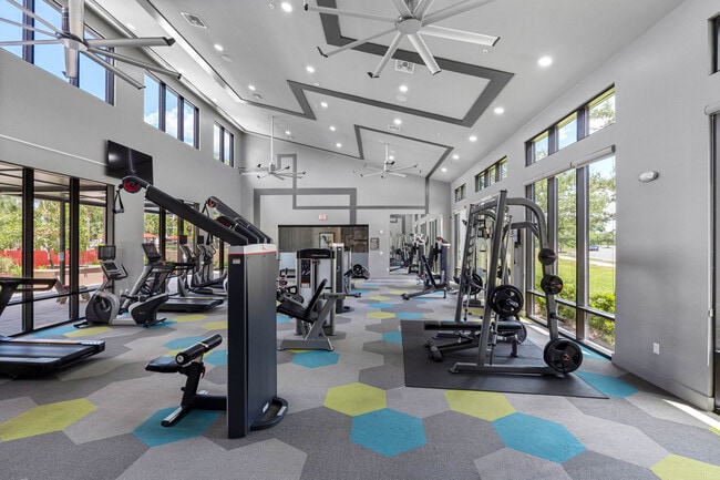 Maitland Pointe