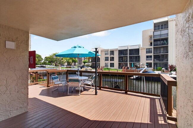 Photo - 12 Royal Palm Way Unit 501