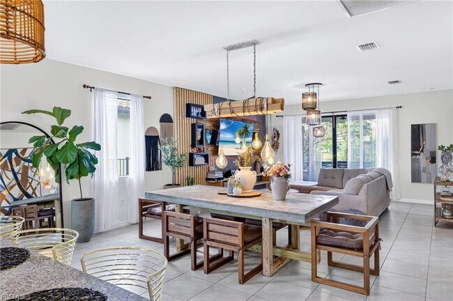 Photo - 5072 Arancia Ln