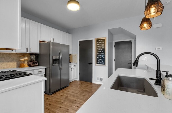 Photo - 1221 Courtland Cir