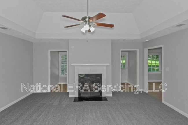 Photo - 213 Robin Ln