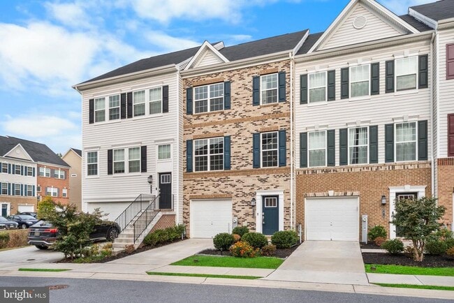 Building Photo - 8418 Kendall Ct