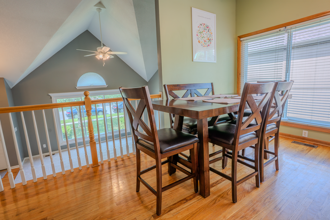 Photo - 1257 SE Princeton Dr