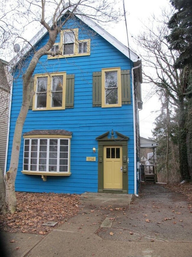 Building Photo - 1134 South Avenue
