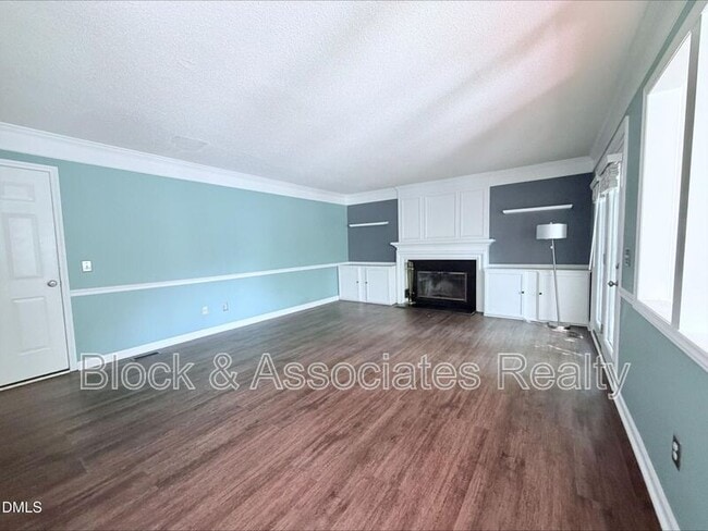 100 Drywood Pl
