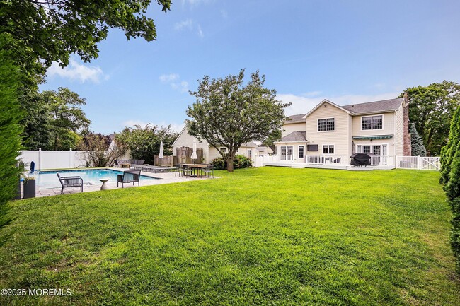 Photo - 2163 Village Rd House