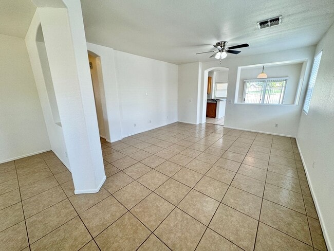 Photo - 19 S 119th Ave