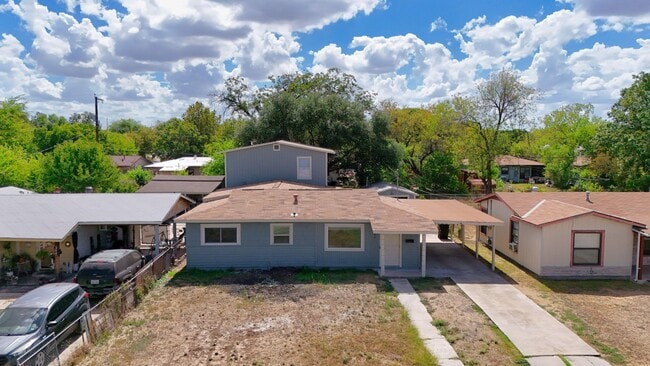 Photo - 250 Arapahoe Dr
