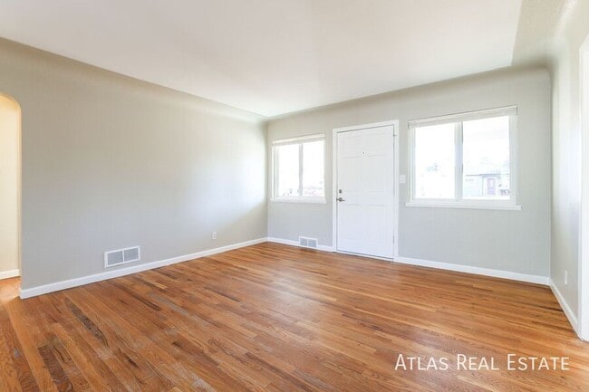 Photo - 2241 N Moline St