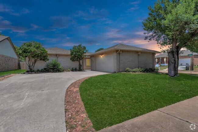 Building Photo - 19406 Westhaven Dr Rental