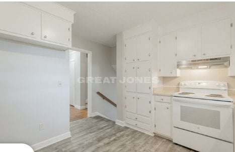 Photo - 116 Delft Ln