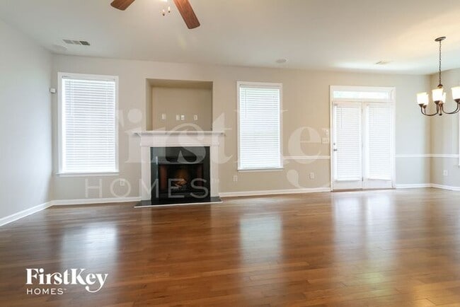 Photo - 3310 Castleberry Village Cir