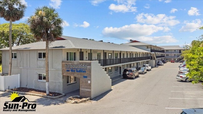 Building Photo - 900 S Peninsula Dr Unit Apt 114