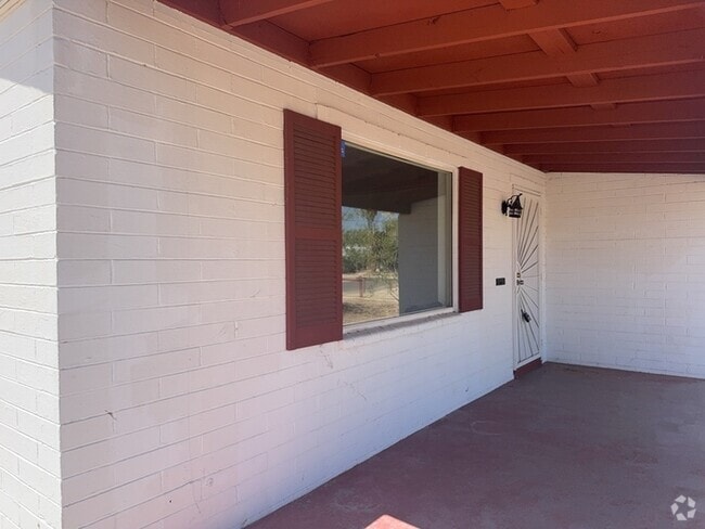 Building Photo - Desert Light & Outdoor Living – Tucson 2 B... Rental