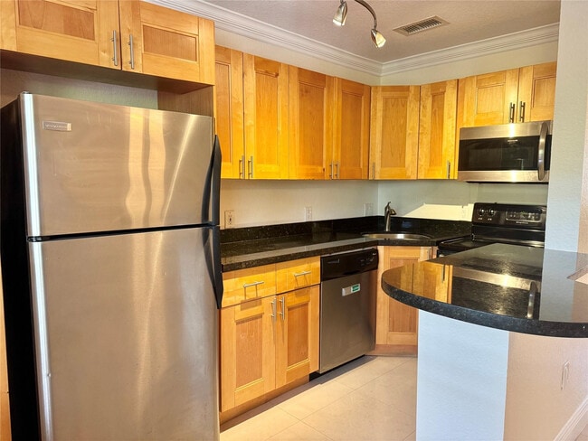 Photo - 660 NE 11th Ave