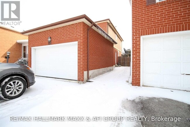 Photo - 151 Kersey Crescent