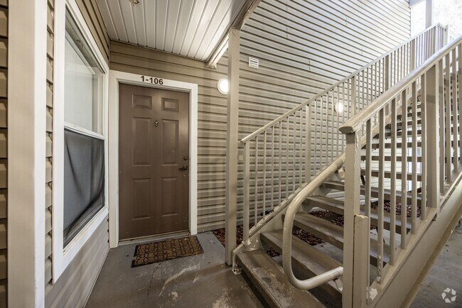 Building Photo - Space with Friends Unit #1-106 Rental