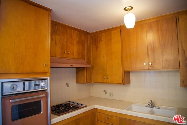 Photo - 4168 Brunswick Ave Unidad C