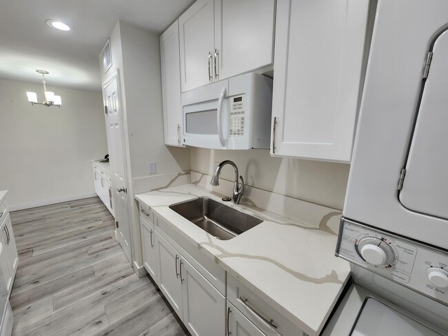 Photo - 1291 Elizabeth Ave