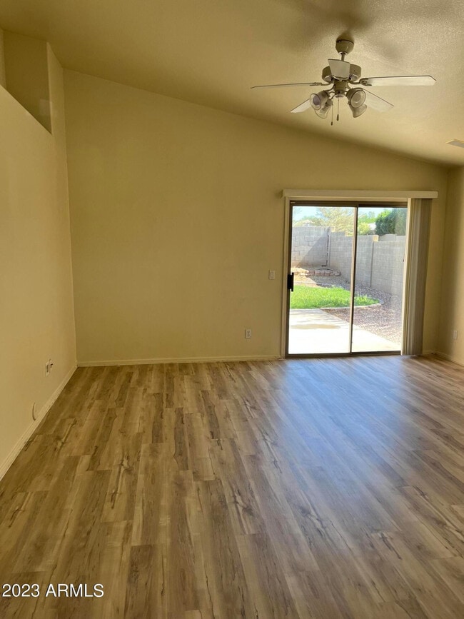 Photo - 1744 E Robin Ln