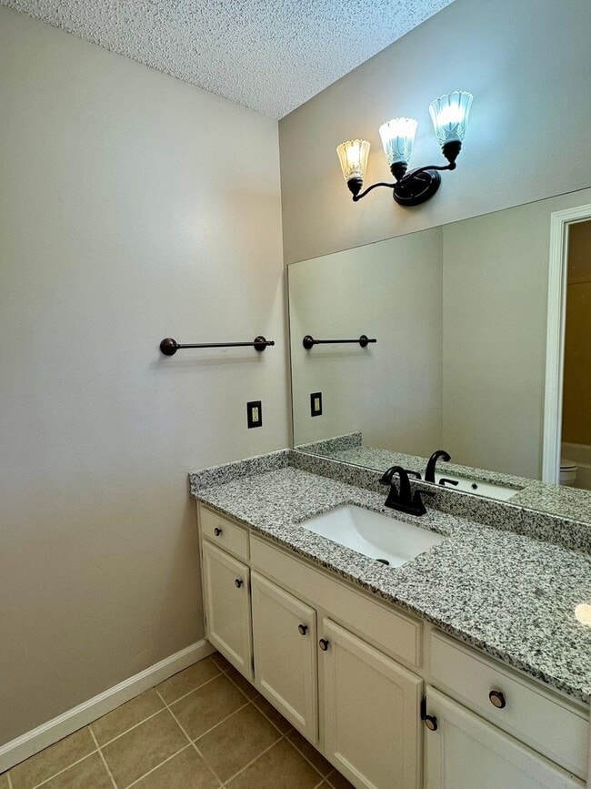 Photo - 812 Beaver Rd