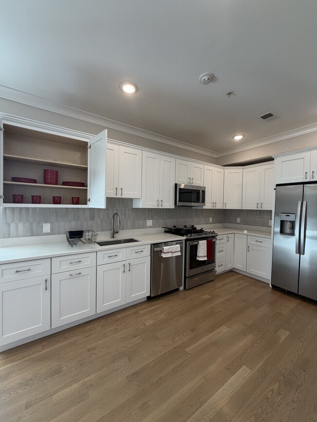 Photo - 104 Warren St Unit 7