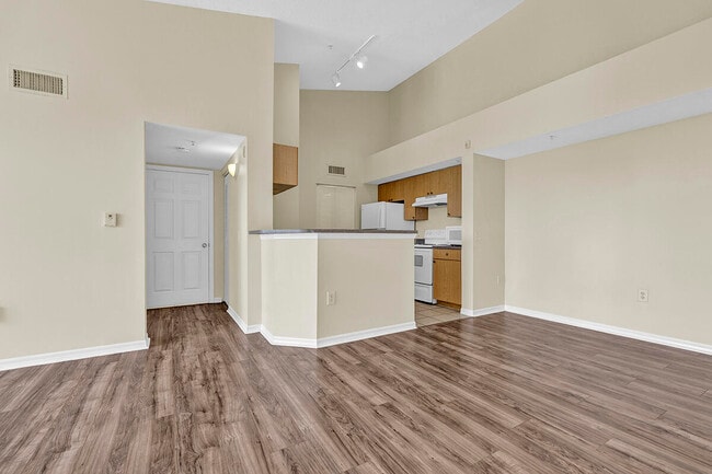 Photo - 521 Villa Cir Unit 521