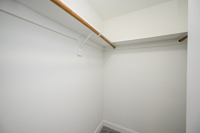 Photo - 4710 Hershe St