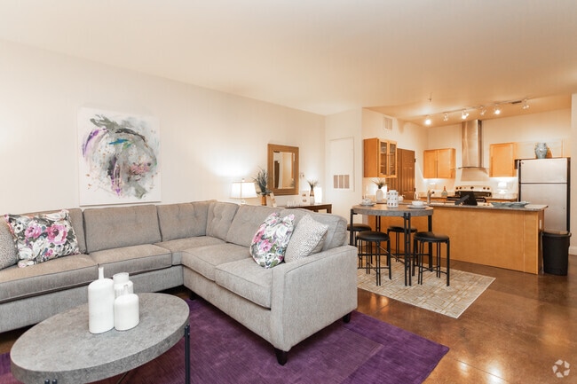 2BR, 2BA - 1080SF