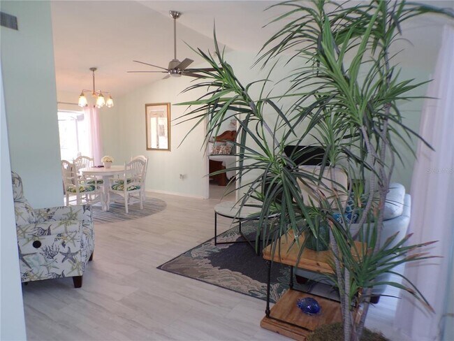 Photo - 15624 Hennipen Cir