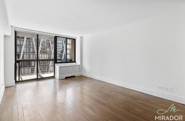 Building Photo - 0 bedroom in New York NY 10023 Unit 15B Rental