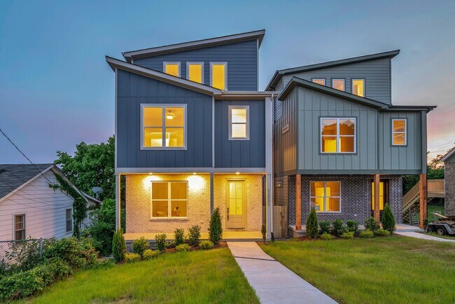 3203 Resha Ln