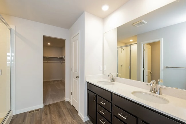 Photo - 14413 Heritage Dr