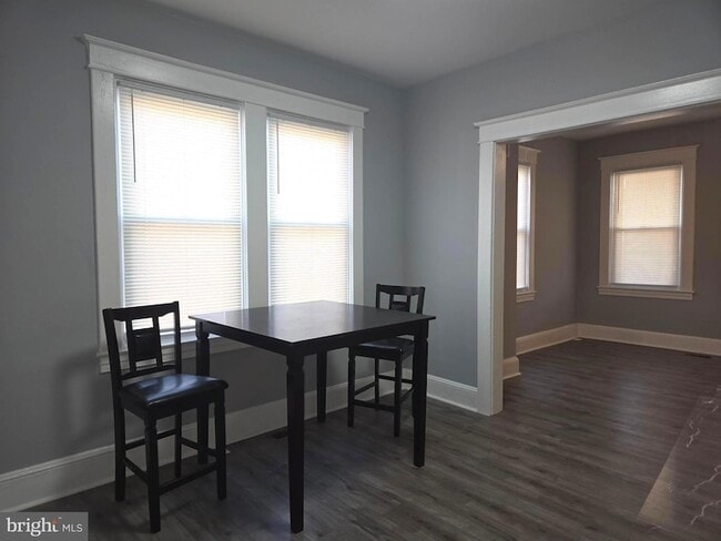 Photo - 2909 Markley Ave