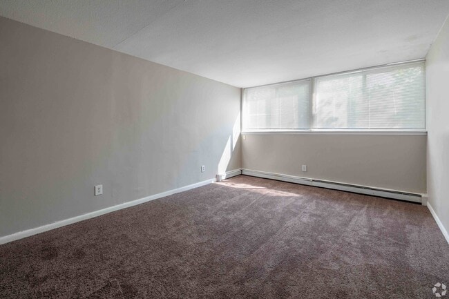 Photo - Greenview Apartments