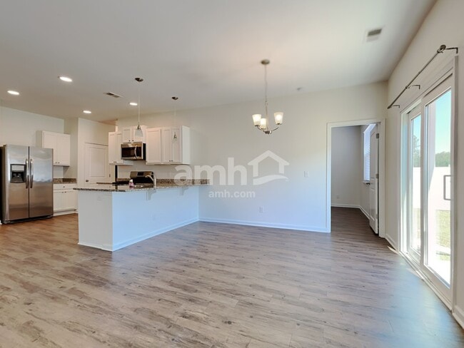 Photo - 50 Spirit Wy