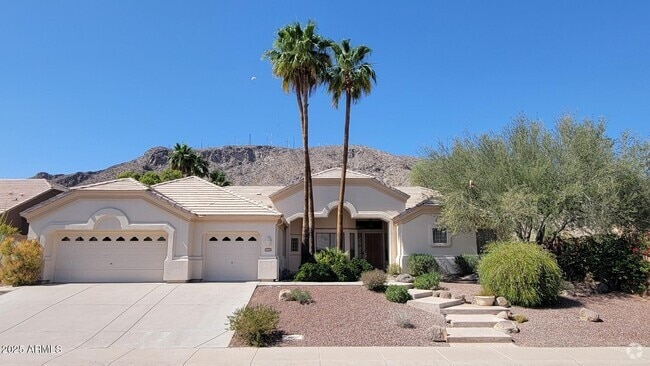 Building Photo - 902 E Desert Flower Ln Rental